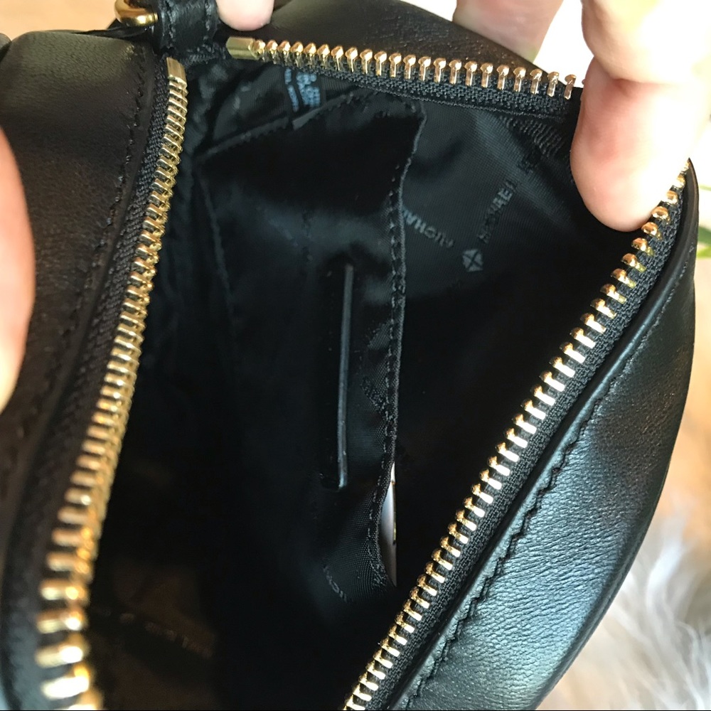 Sale ❗️Michael Kors vivianne flower Crossbody Bag - Picture 4 of 8